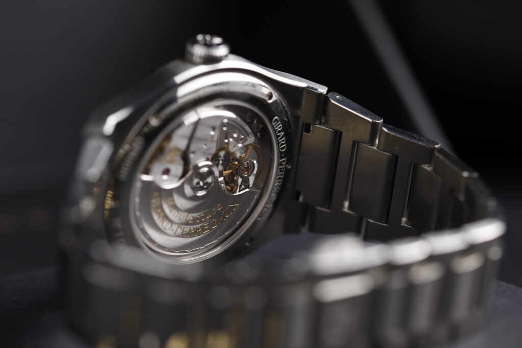 Girard-Perregaux Laureato Green 42 mm