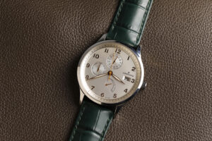 Junghans Attaché Agenda 027/4561 Automatic, Kalenderwoche, Power Reserve, 40 mm