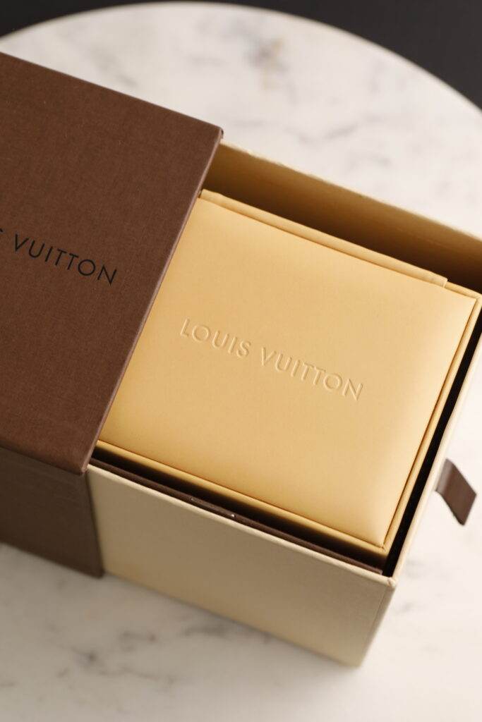 Louis Vuitton Tambour Q1211 červenohnědé, full set, 28 mm
