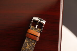 Louis Vuitton Tambour Lovely Cup Q12MP, modrý ciferník, 12 diamantů, quartz, 28 mm