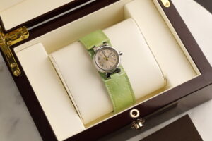 Louis Vuitton Tambour Q1212 datum beige green, 28 mm