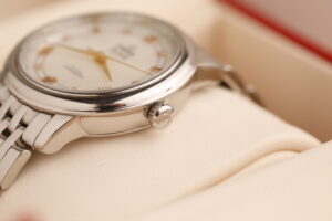 Omega De Ville Prestige, Mother of pearls, Diamonds, Co-Axial Chronometer, 33 mm
