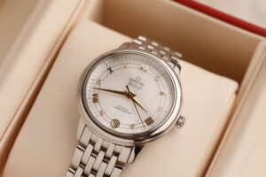 Omega De Ville Prestige, Mother of pearls, Diamonds, Co-Axial Chronometer, 33 mm